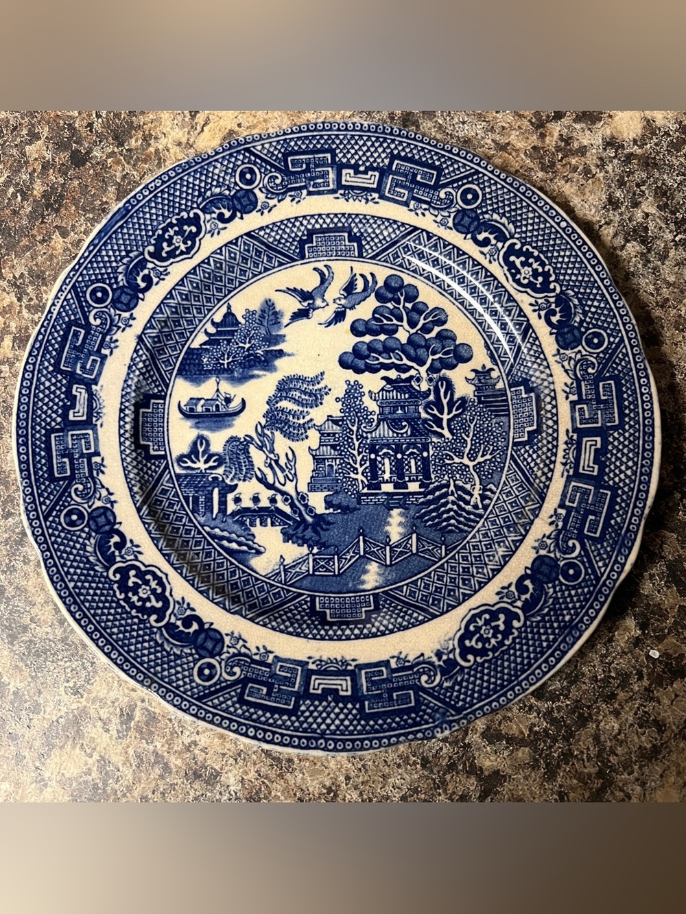 Blue Willow Ceramic Dinner Plate - Classic Blue Pattern